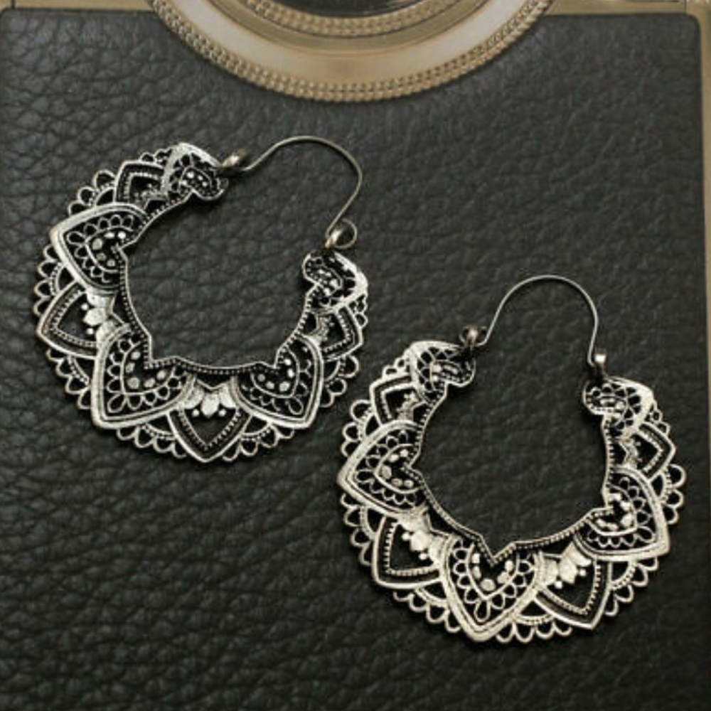 Gorgeous Silver Delicate Boho Hoop Earrings